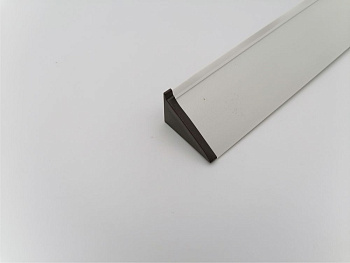 96102 заглушка левая коричневая  к плинтусу PL